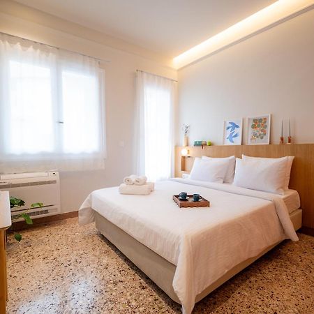 אתונה Aegis Filoppapou Suites - Somon מראה חיצוני תמונה